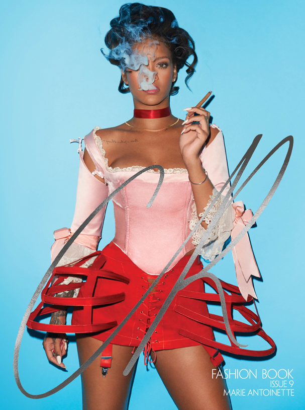 Rihanna na capa da edição 9 da CR Fashion Book (Foto: Divulgação)